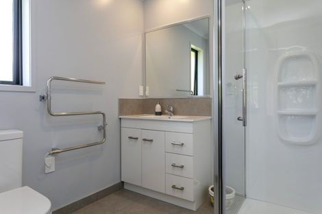 Photo of property in 18 Loch Views Road, Acacia Bay, Taupo, 3385