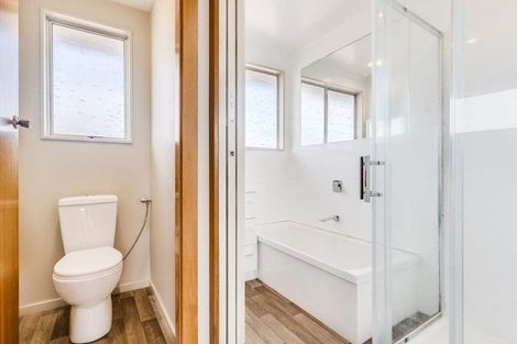 Photo of property in 48 Kent Lodge Avenue, Avonhead, Christchurch, 8042