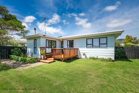 Photo of property in 23 Linwood Drive, Paraparaumu, 5032