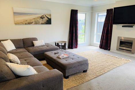 Photo of property in 8 Orotu Drive, Poraiti, Napier, 4112