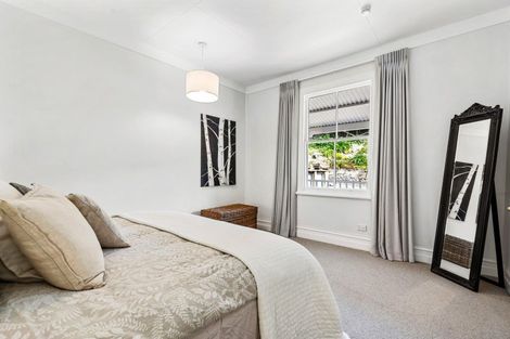 Photo of property in 95 Milton Road, Bluff Hill, Napier, 4110