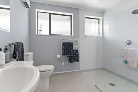 Photo of property in 1 Cobham Place, Solway, Masterton, 5810