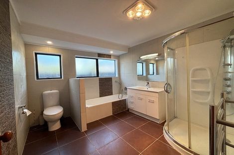 Photo of property in 2/152 Rangitoto Road, Papatoetoe, Auckland, 2025