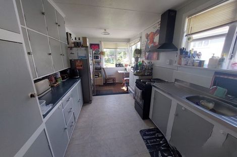 Photo of property in 51 Glenpark Avenue, Frankleigh Park, New Plymouth, 4310