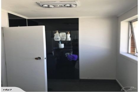 Photo of property in 45 Rutherford Street, Chedworth, Hamilton, 3210