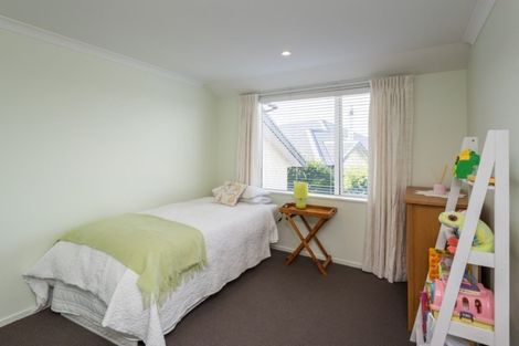 Photo of property in 48 Titirangi Crescent, Parklands, Christchurch, 8083