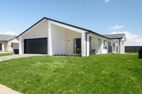 Photo of property in 24 Blacklock Road, Pyes Pa, Tauranga, 3112