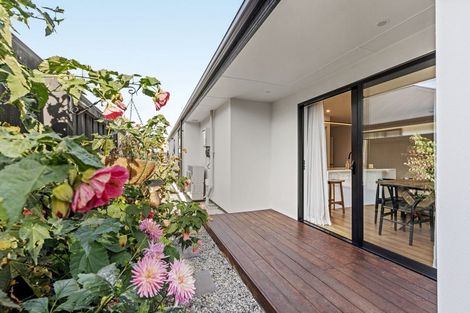 Photo of property in 27 Irvines Track, Halswell, Christchurch, 8025