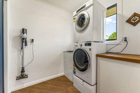 Photo of property in 10 Sunninghurst Drive, Fairfield, Dunedin, 9018