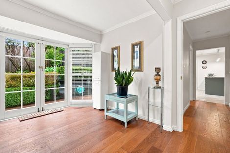 Photo of property in 199 Chelsea View Drive, Chatswood, Auckland, 0626