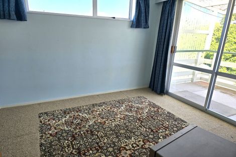 Photo of property in 10 Stirling Crescent, Hokowhitu, Palmerston North, 4410