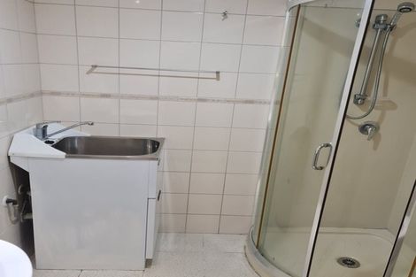 Photo of property in 7 Helga Crescent, Te Atatu Peninsula, Auckland, 0610