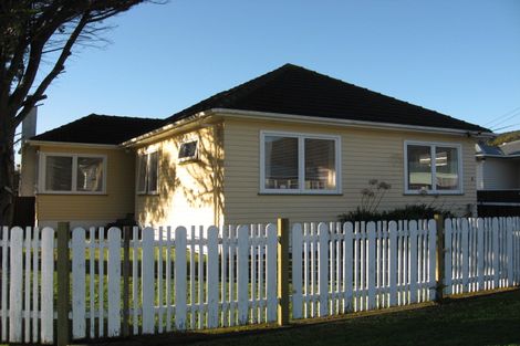 Photo of property in 8 Donnelley Drive, Wainuiomata, Lower Hutt, 5014