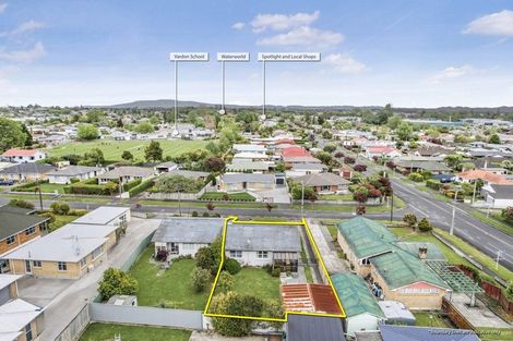 Photo of property in 1 Kingsley Street, St Andrews, Hamilton, 3200