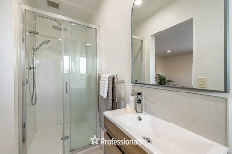 Photo of property in 16 Haast Close, Kelson, Lower Hutt, 5010