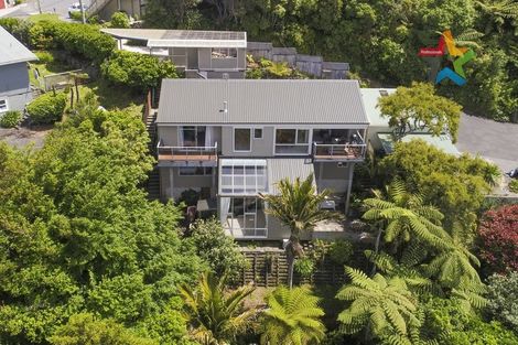 Photo of property in 27 Rakeiora Grove, Korokoro, Lower Hutt, 5012