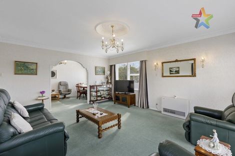 Photo of property in 33 Rosebank Avenue, Avalon, Lower Hutt, 5011