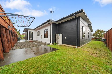 Photo of property in 51 Cyrus Street, Whalers Gate, New Plymouth, 4310