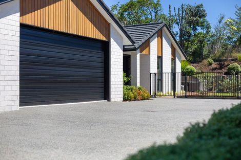 Photo of property in 6 Martingale Drive, Whitby, Porirua, 5024