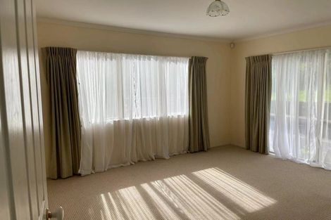 Photo of property in 28 Santa Ana Drive, Dannemora, Auckland, 2016