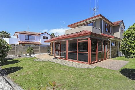 Photo of property in 8 Monterey Key, Papamoa Beach, Papamoa, 3118