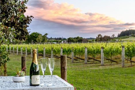 Photo of property in 17 Goddard Road, Tasman, Upper Moutere, 7173