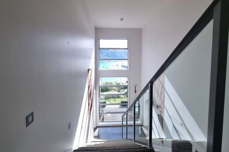 Photo of property in 29 Amelia Crescent, Waikawa, Picton, 7220