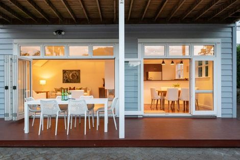 Photo of property in 12 Domain Street, Devonport, Auckland, 0624