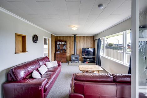 Photo of property in 52 Wynyard Crescent, Tamatea, Napier, 4112