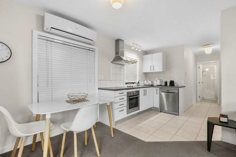 Photo of property in 30 Rangiora Avenue, Kaiwharawhara, Wellington, 6035