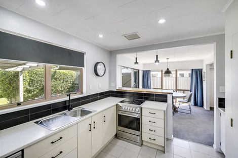 Photo of property in 4 Laurent Place, Greenmeadows, Napier, 4112