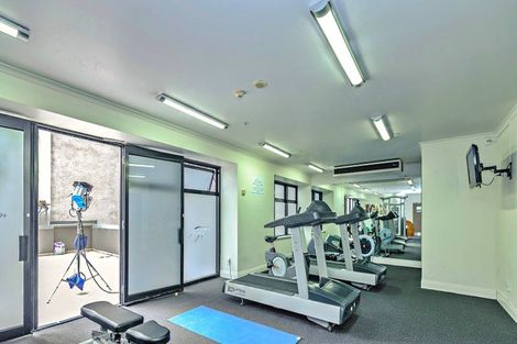 Photo of property in 6 Lancelot Road, Orewa, 0931