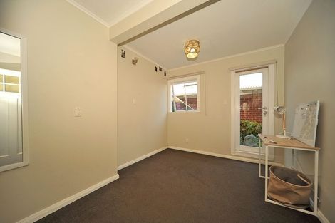 Photo of property in 66 Hawker Street, Mount Victoria, Wellington, 6011