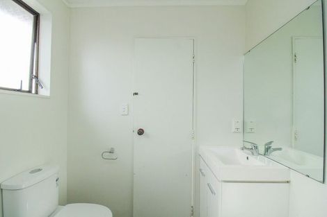 Photo of property in 67b Thurleigh Grove, Karori, Wellington, 6012