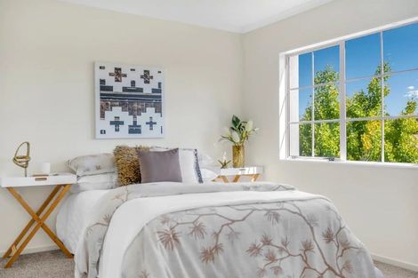 Photo of property in 28 Santa Ana Drive, Dannemora, Auckland, 2016