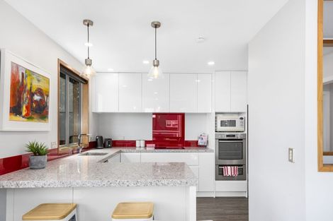 Photo of property in 6a Sunset Parade, Plimmerton, Porirua, 5026