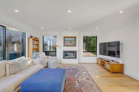 Photo of property in 8 The Track, Plimmerton, Porirua, 5026