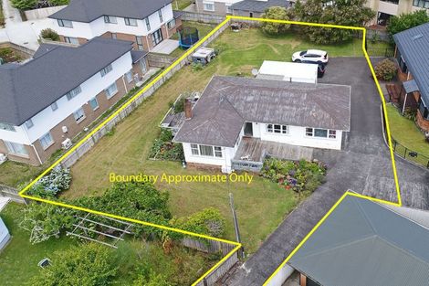 Photo of property in 4 Abel Tasman Avenue, Henderson, Auckland, 0610