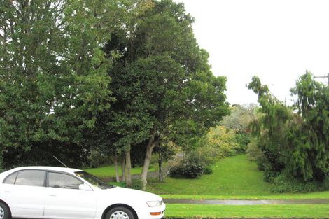 Photo of property in 30 Parkhill Road, Mellons Bay, Auckland, 2014