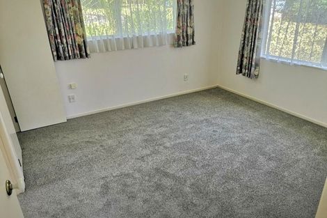 Photo of property in 12 Carl Place, Unsworth Heights, Auckland, 0632