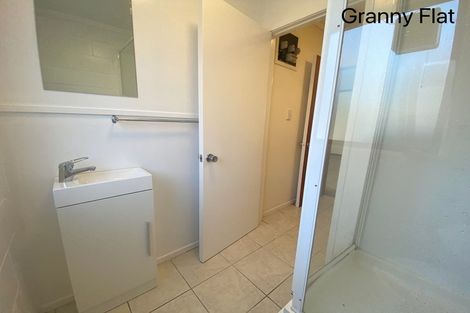 Photo of property in 237 Te Atatu Road, Te Atatu South, Auckland, 0610