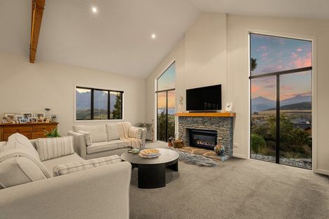Photo of property in 15 Mckellar Drive, Jacks Point, Queenstown, 9371
