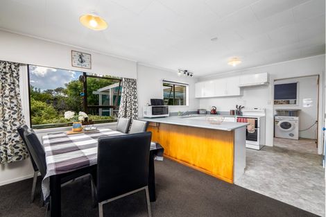 Photo of property in 202 Te Wahapu Road, Russell, 0272