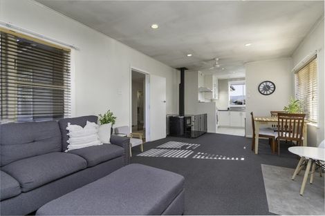 Photo of property in 14 Augustus Street, Carterton, 5713