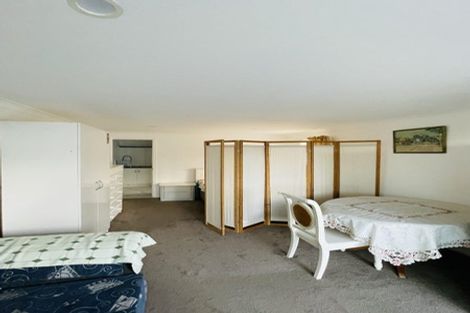 Photo of property in 127 Exmouth Road, Northcote, Auckland, 0627