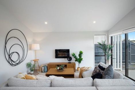 Photo of property in 28 Te Rata Boulevard, Karaka, 2124