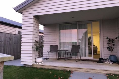 Photo of property in 32 Solander Road, Pegasus, 7612