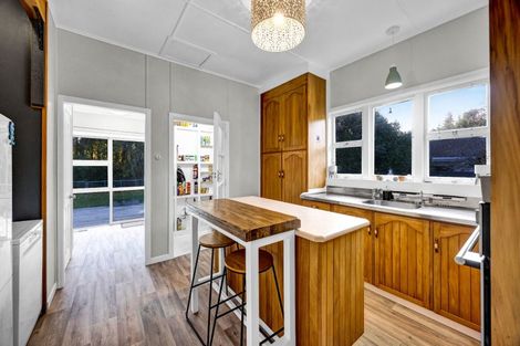 Photo of property in 26 Tainui Terrace, Inglewood, 4330