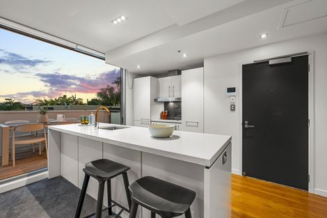 Photo of property in Maison Apartments, 112/16 Huron Street, Takapuna, Auckland, 0622