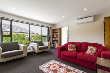 Photo of property in 37 Flower Street, Bryndwr, Christchurch, 8053